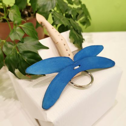 Keyrings - Dragonfly by BeSavage Leather natural body turquoise wings