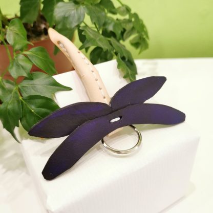 Keyrings - Dragonfly by BeSavage Leather natural body purple wings