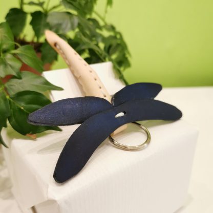 Keyrings - Dragonfly by BeSavage Leather natural body blue wings