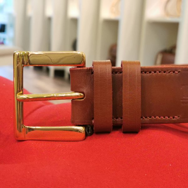 Belt - Classic Sedgwick in Conker and Red 112ABBX, belt size 28 buckle close up